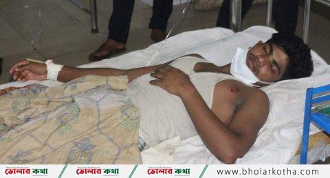 ভোলায় জমি জমার বিরোধের জেরে হামলা আহত