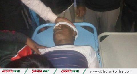 দৌলতখাঁনে ইউপি চেয়ারম্যানকে লক্ষ করে গুলি।নিহত ১