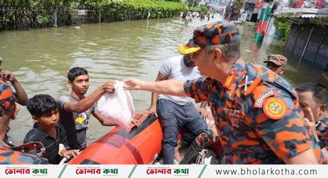 বন্যাদুর্গত এলাকা ও উদ্ধারকাজ পরিদর্শন করলেন ফায়ার সার্ভিসের ডিজি মাঈন উদ্দিন, ৭৭৯ জন উদ্ধার