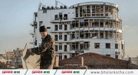 ইউক্রেনে রাশিয়ার বিমান হামলায় নিহত ৪