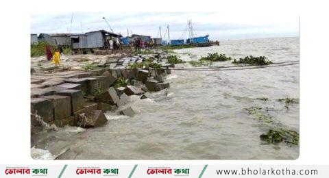 ঝড়ো বাতাস, ভারী বর্ষণ- ঘূর্ণিঝড় দানা
