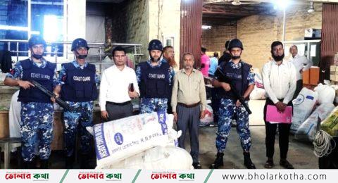 ভোলায় সুন্দরবন কুরিয়ার সার্ভিস থেকে ২৬ মন নিষিদ্ধ পলিথিন ব্যাগ জব্দ