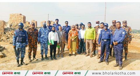 চরফ্যাশনের ৩টি ইটভাটায় পরিবেশ অধিদপ্তরের অভিযান, ৭ লক্ষ টাকা জরিমানা