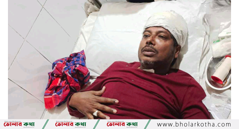 আমার দেশ প্রতিনিধি ইউনুছ শরীফের উপর জোবায়ের পন্থীদের হামলার প্রতিবাদে প্রেসক্লাবে প্রতিবাদ সভা