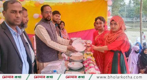 মনপুরার হাজীর হাট সরকারি স্কুলে বার্ষিক ক্রীড়া অনুষ্ঠিত